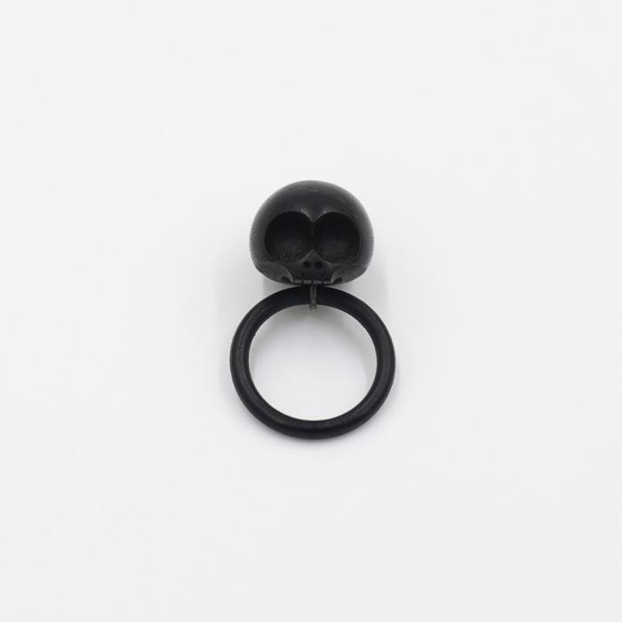 Skull Ring 01 by Yutaka Minegishi